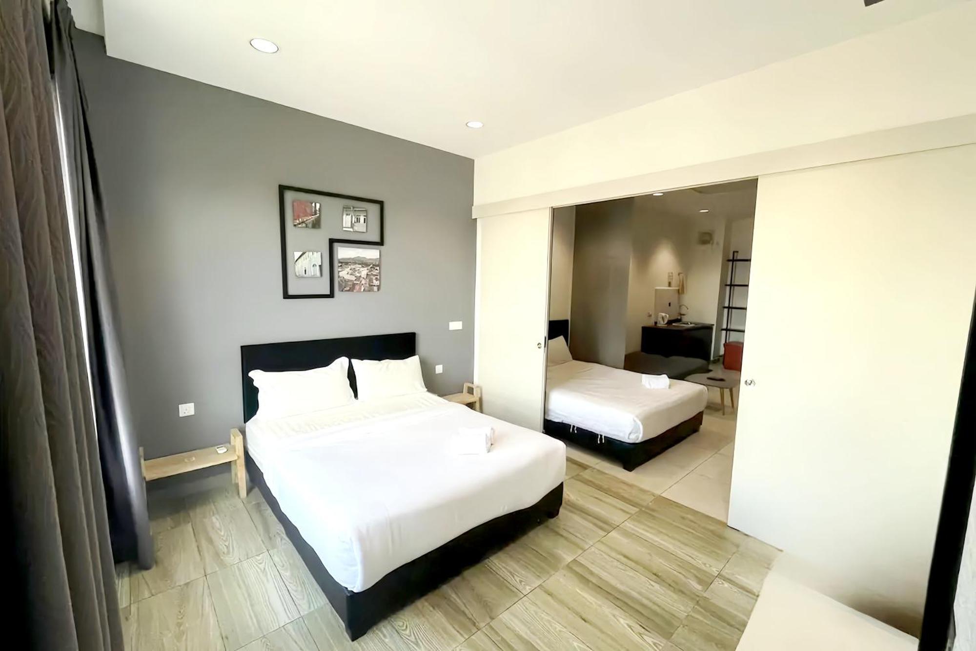 The Octagon Ipoh Apartment Exterior photo