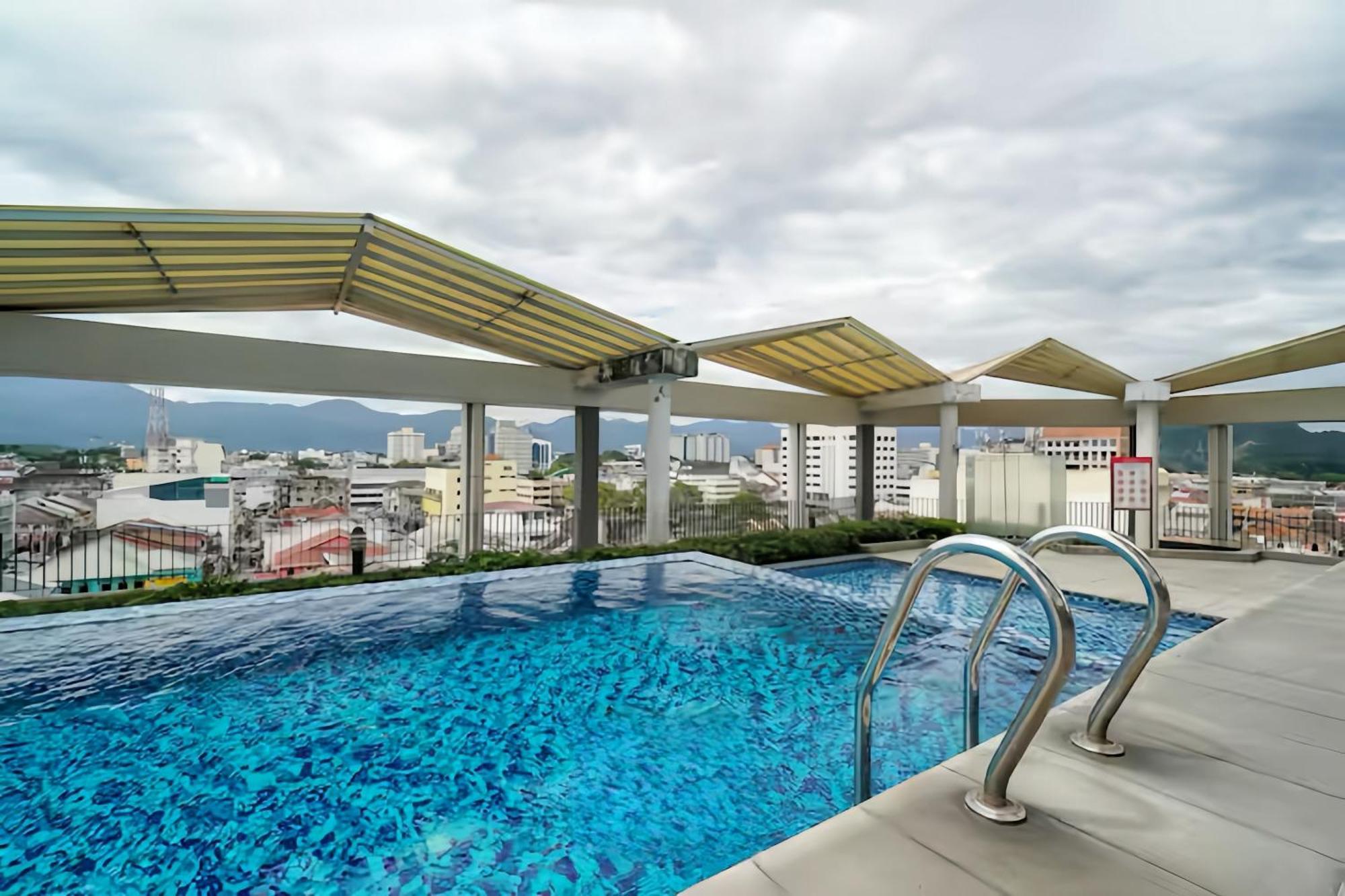 The Octagon Ipoh Apartment Exterior photo